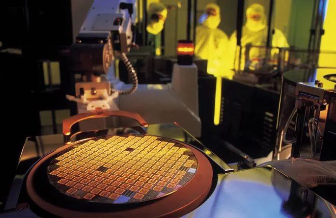 有关光刻机，中方回应！